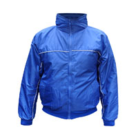 Campera de circus con vivos, forrada en matelase,terminaciones de ribb. Impermeable